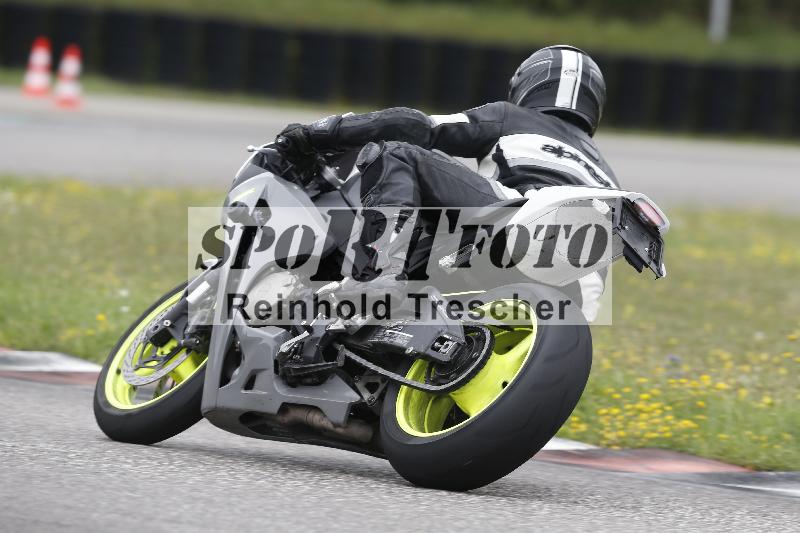 /37 28.07.2025 Dunlop Ride und Test Day ADR/Einsteiger gruen/9